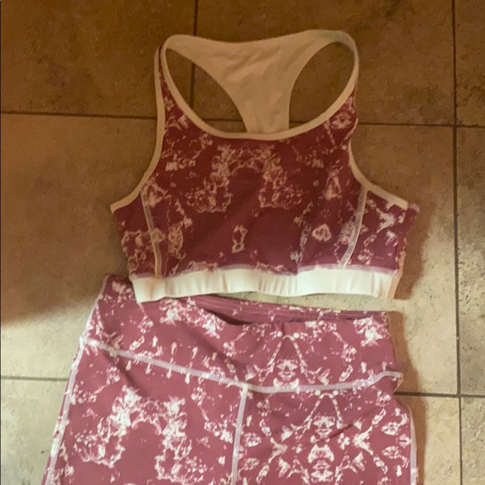 Mono B legging + sport bra set NWT medium size